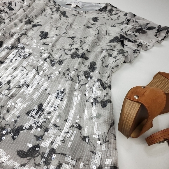 🔴 Badgley Mischka Sequined Grey Silver Floral Top XL - Picture 11 of 15